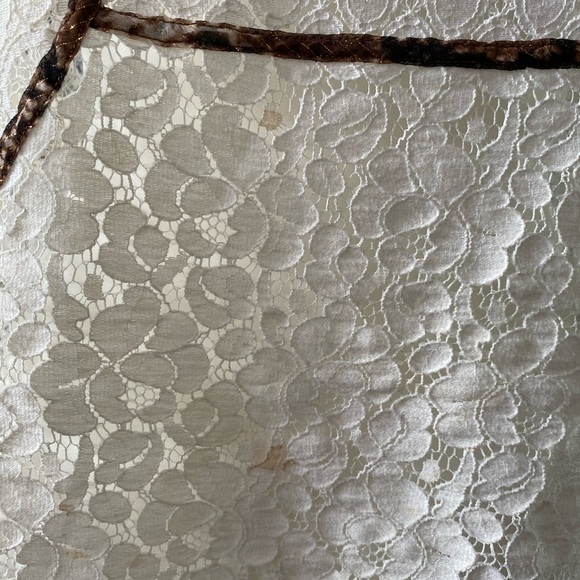BCBC Maxazari cream lace blouse - Picture 6 of 6
